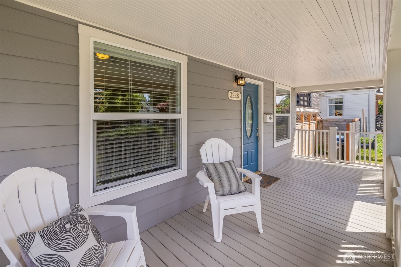 3228 39th Avenue SW, Seattle, WA 98116