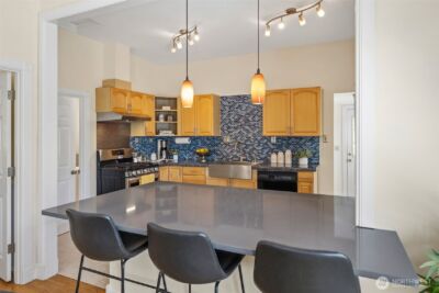 3228 39th Avenue SW, Seattle, WA 98116 - Photo 10