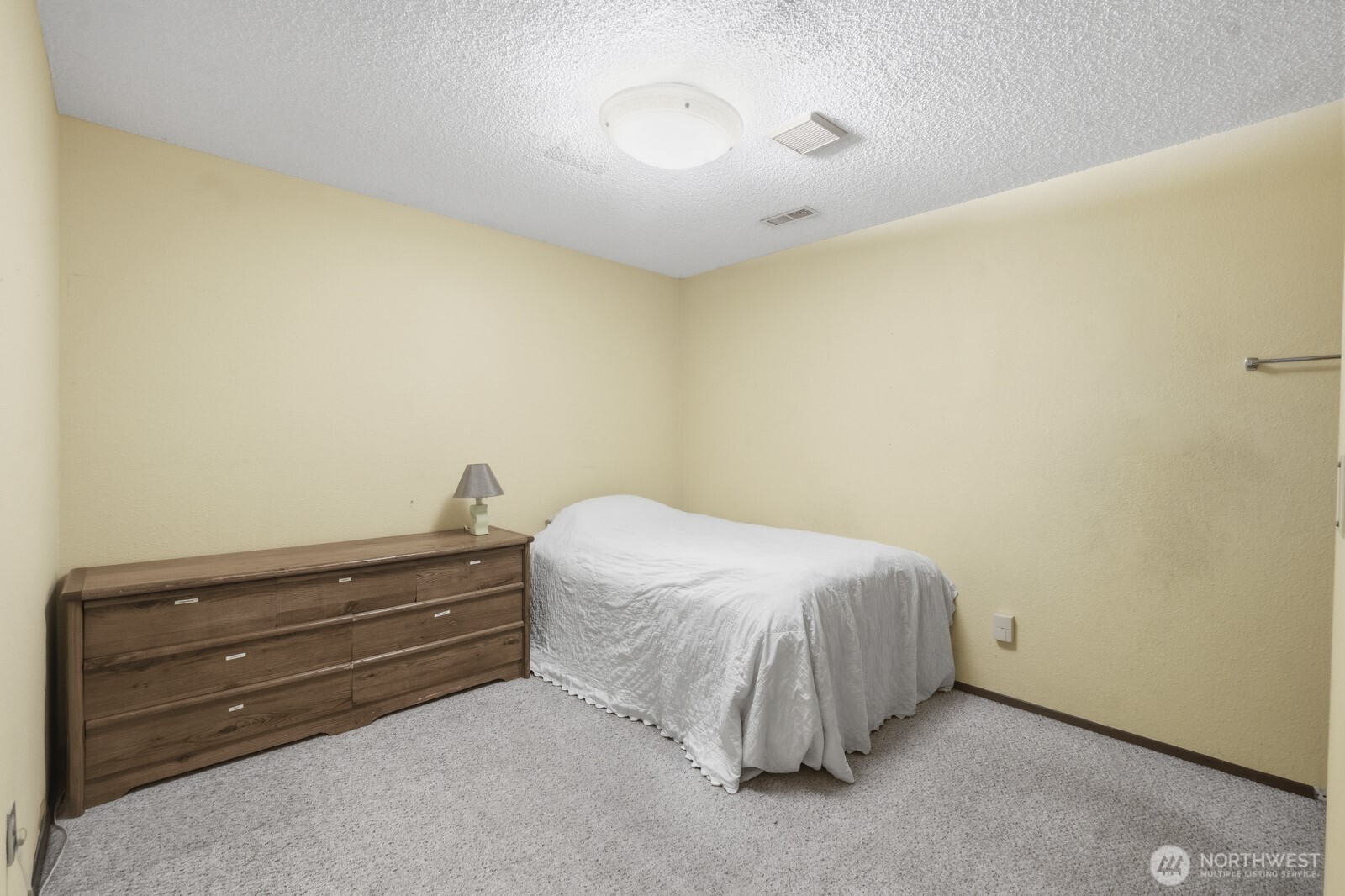 6608 Sierra Court SE, Lacey, WA 98503