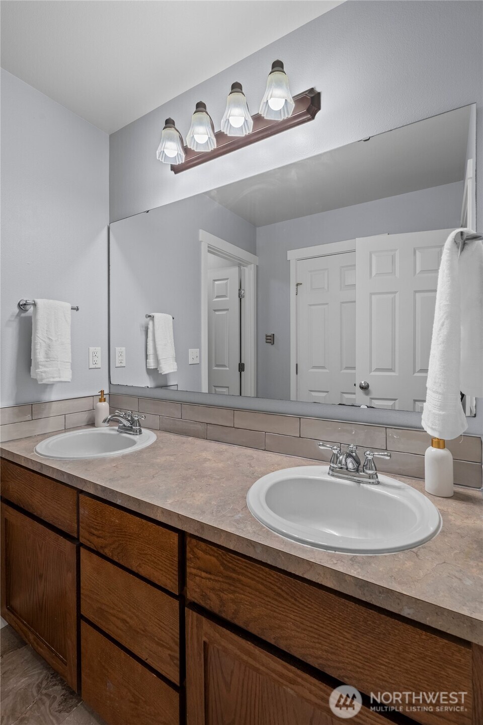4970 Switchback Loop SE, Lacey, WA 98513