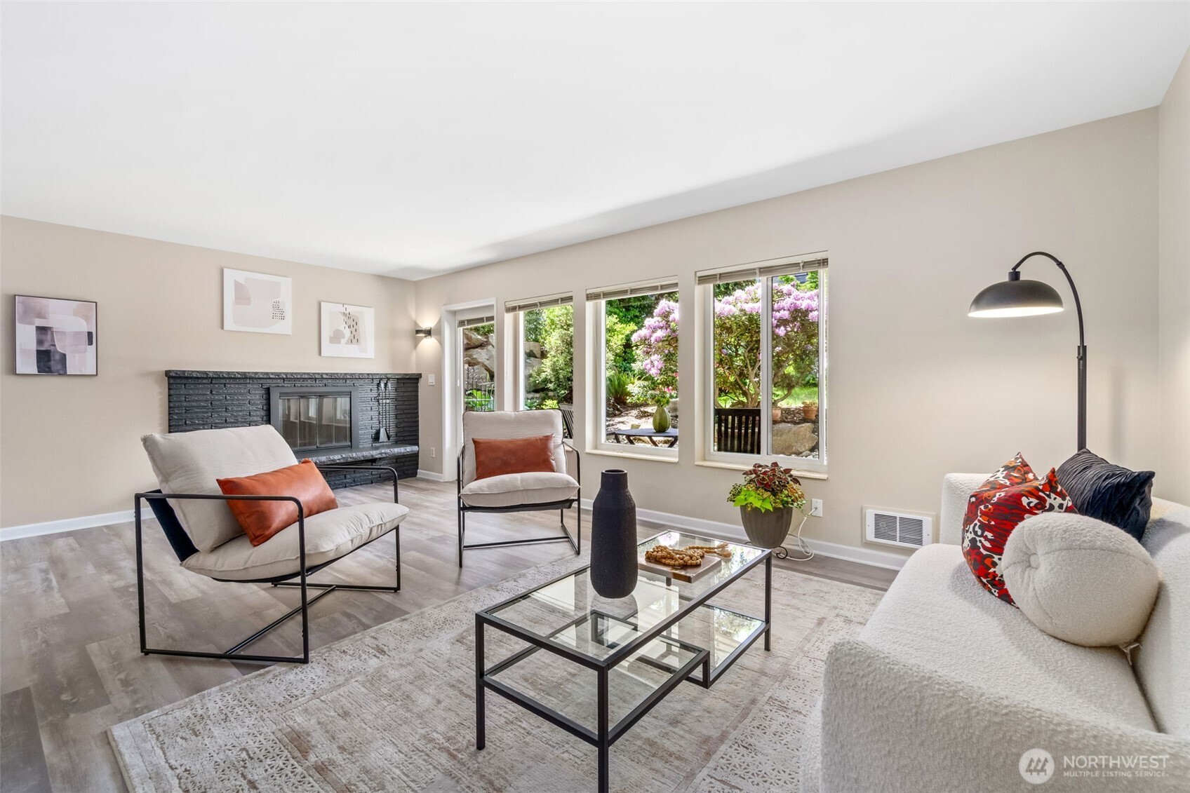 75 E Lynn Street #B, Seattle, WA 98102