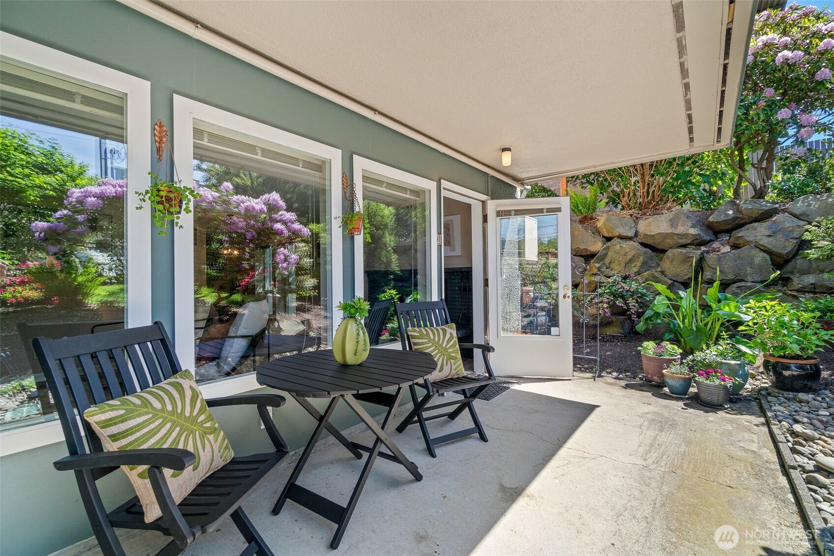 75 E Lynn Street #B, Seattle, WA 98102