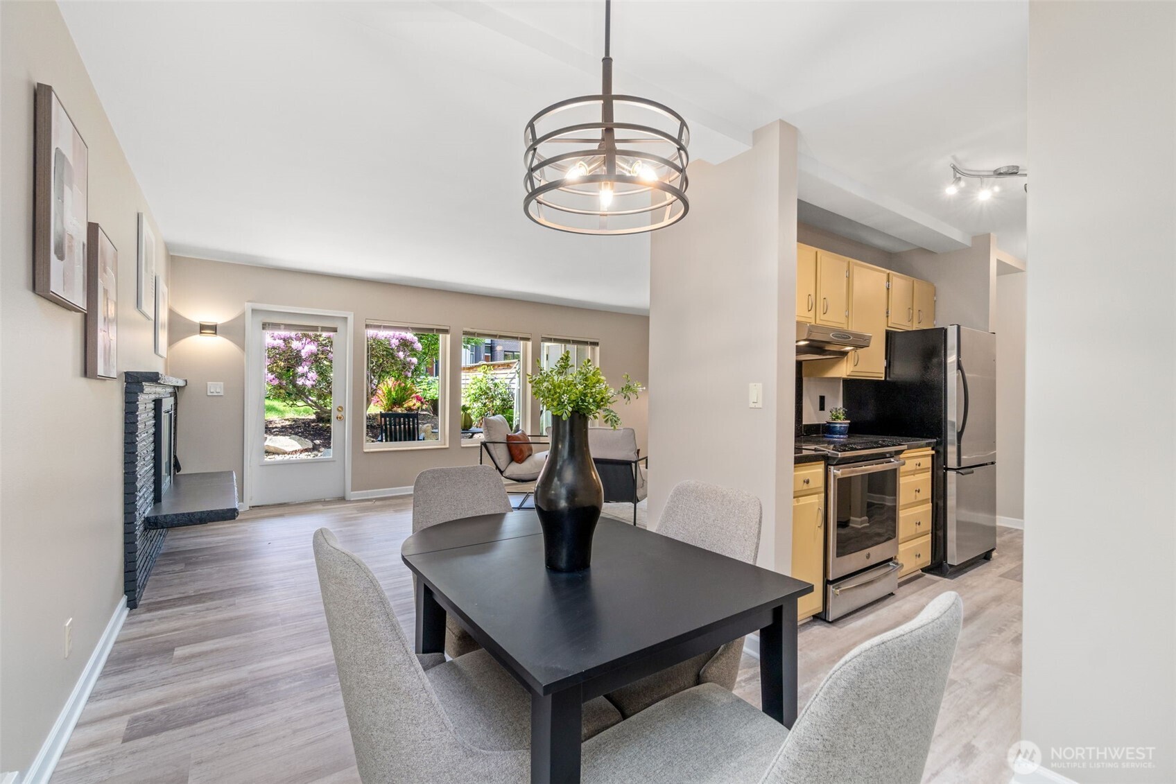 75 E Lynn Street #B, Seattle, WA 98102