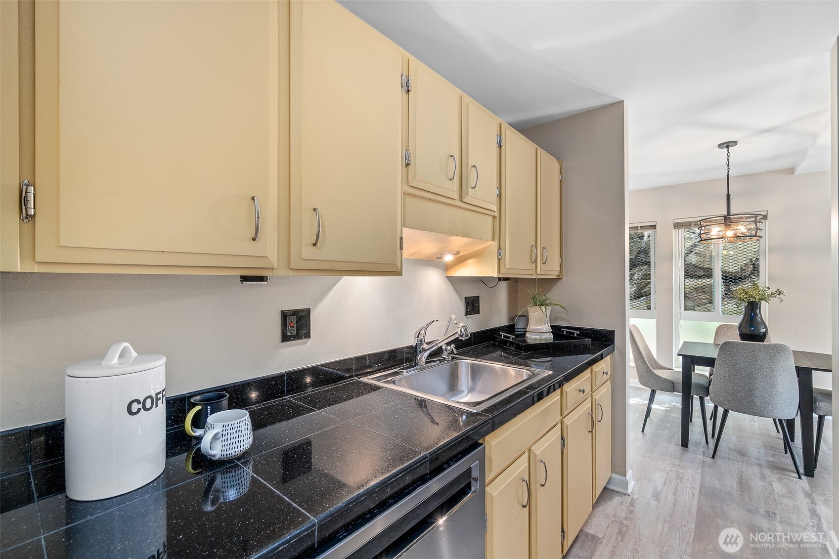 75 E Lynn Street #B, Seattle, WA 98102
