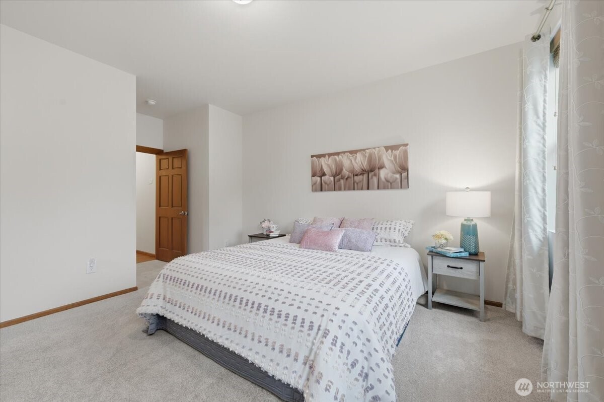 223 S 48th Place , Mount Vernon, WA 98274