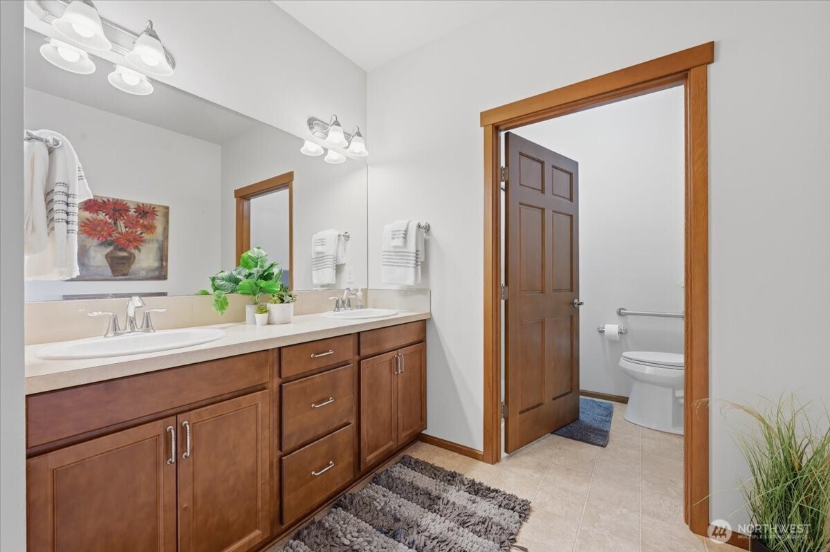 223 S 48th Place , Mount Vernon, WA 98274