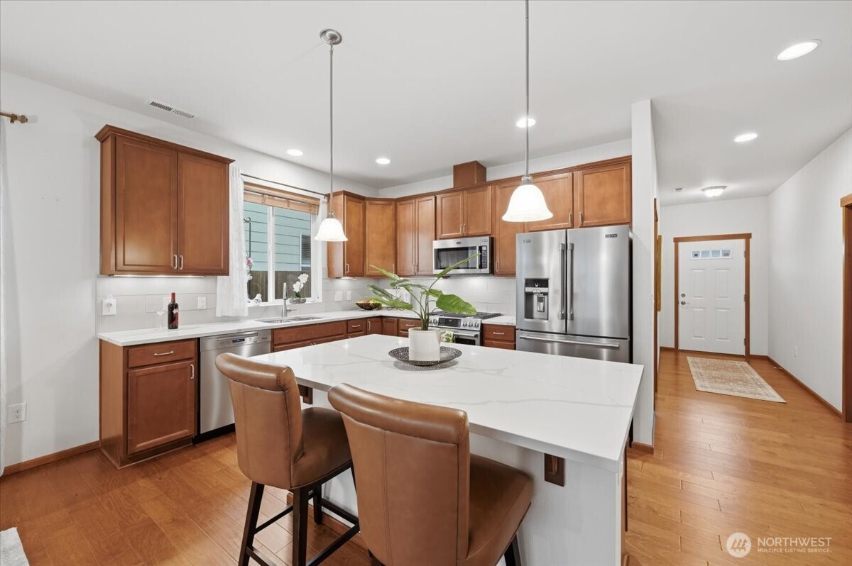 223 S 48th Place , Mount Vernon, WA 98274