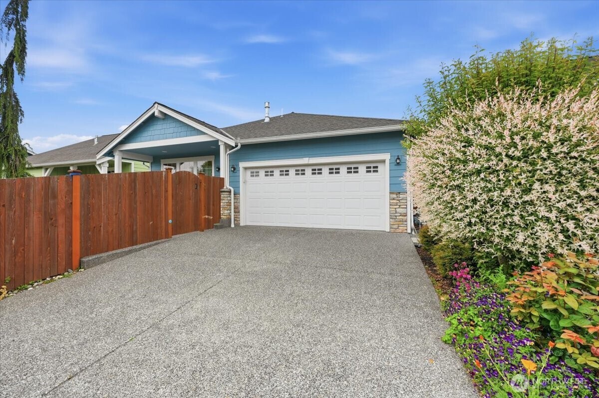 223 S 48th Place , Mount Vernon, WA 98274