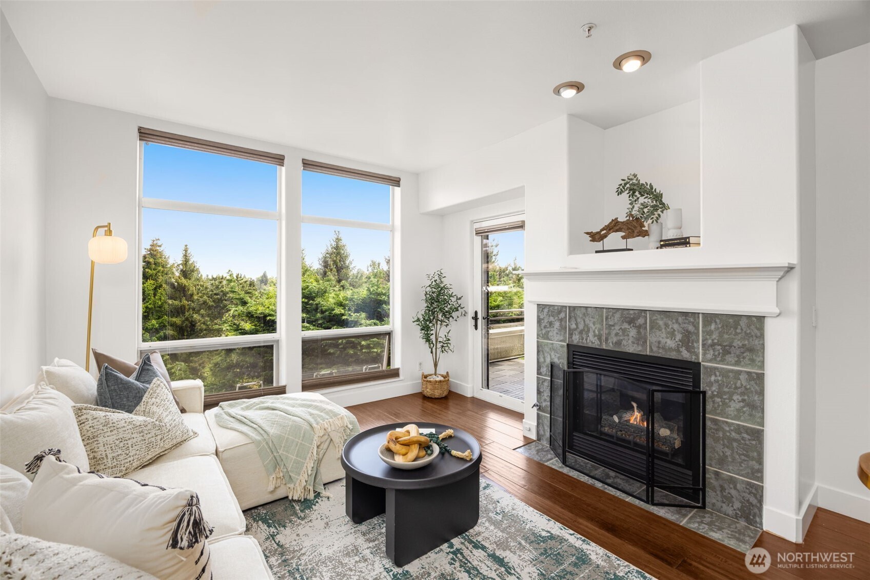 3221 SW Avalon Way #105, Seattle, WA 98126-4423