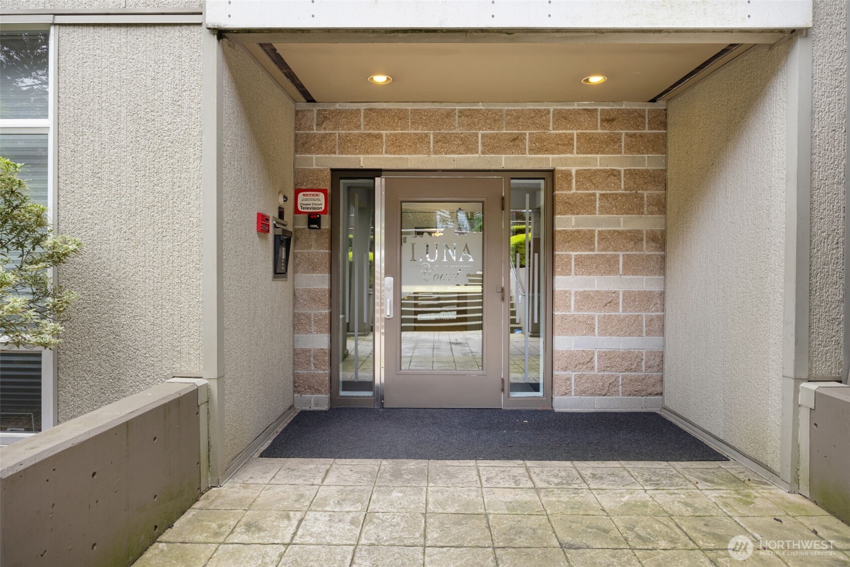 3221 SW Avalon Way #105, Seattle, WA 98126-4423