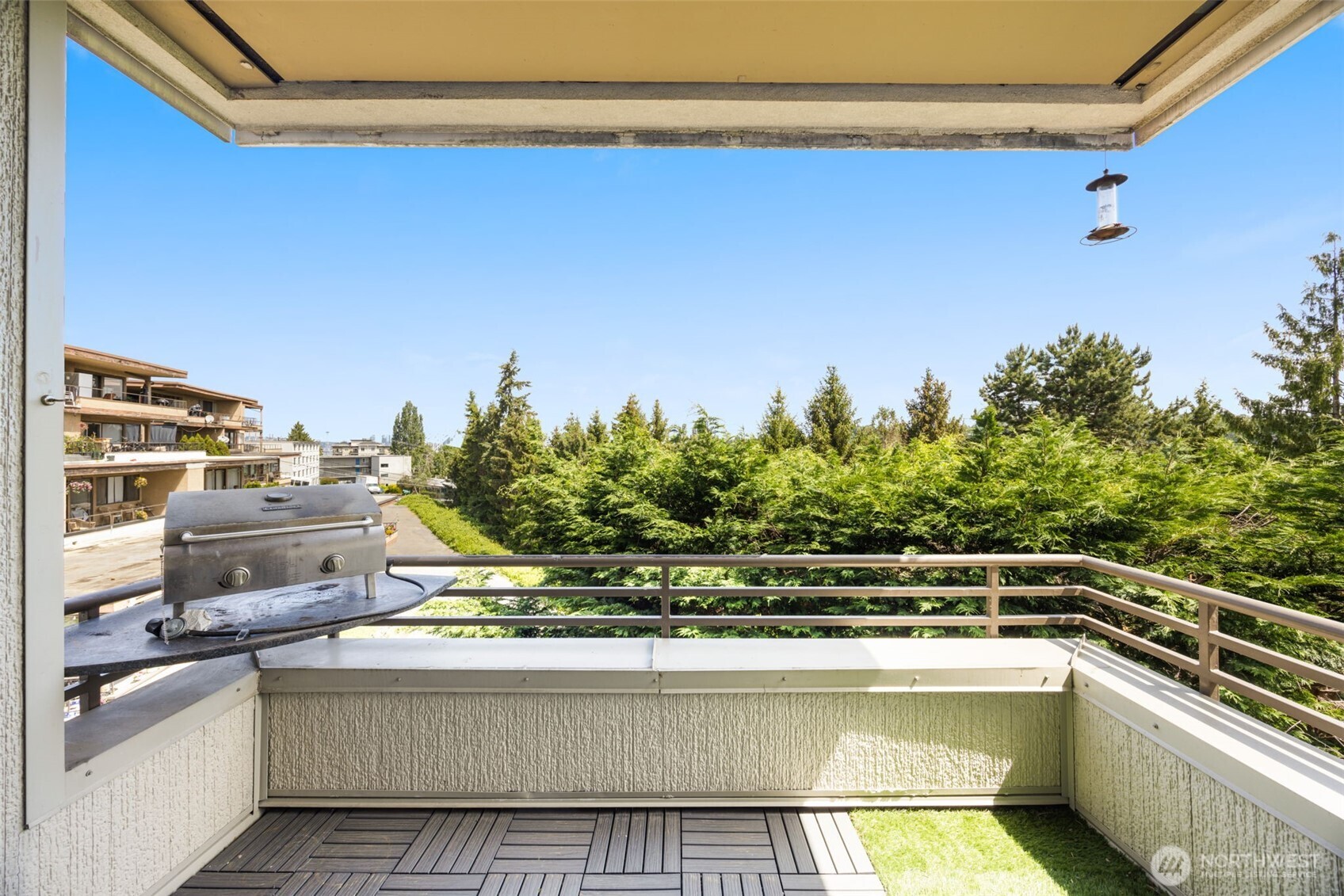 3221 SW Avalon Way #105, Seattle, WA 98126-4423