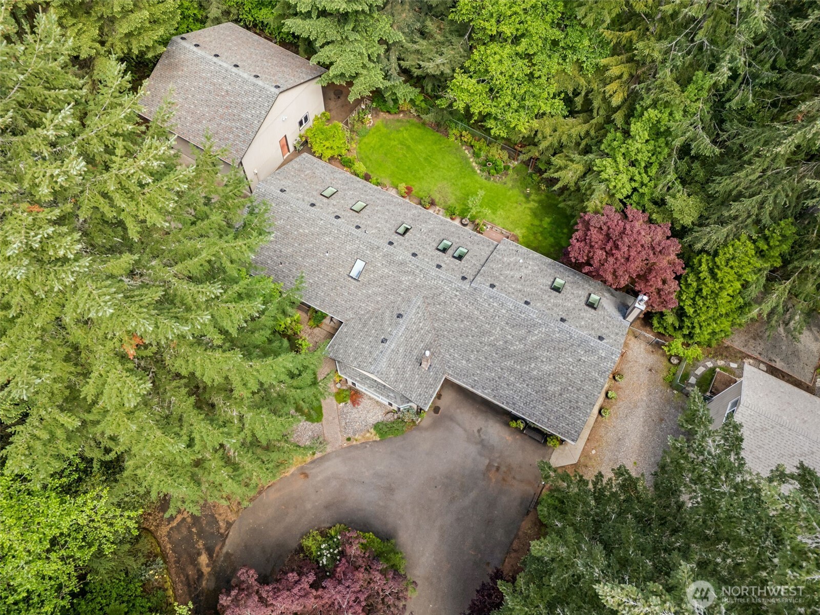 7626 Thrush Drive SE, Olympia, WA 98513