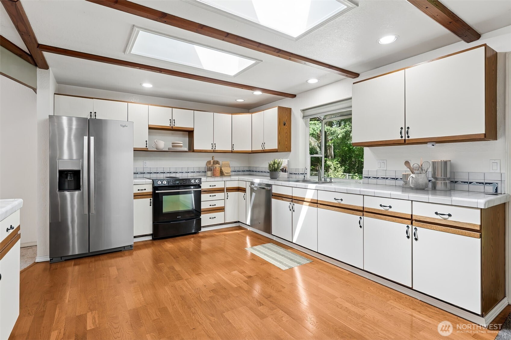 7626 Thrush Drive SE, Olympia, WA 98513