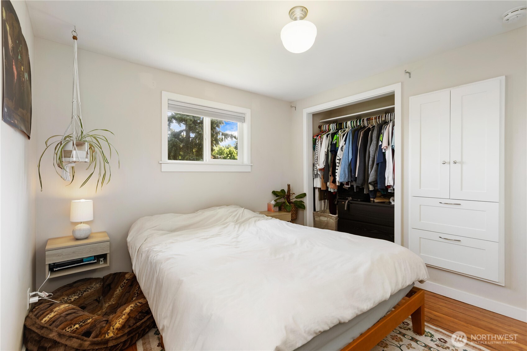 7708 35th Avenue S, Seattle, WA 98118