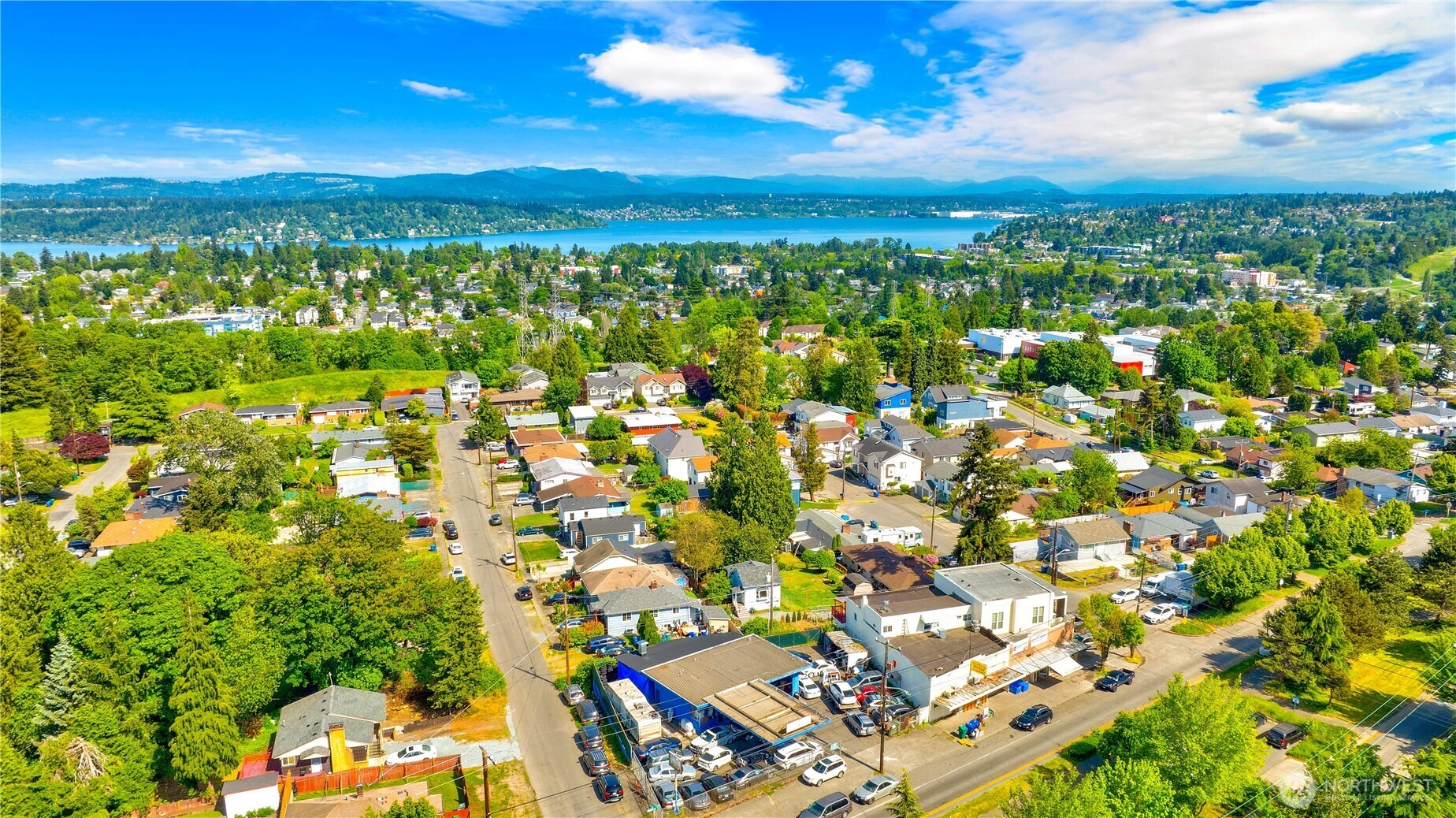 7708 35th Avenue S, Seattle, WA 98118