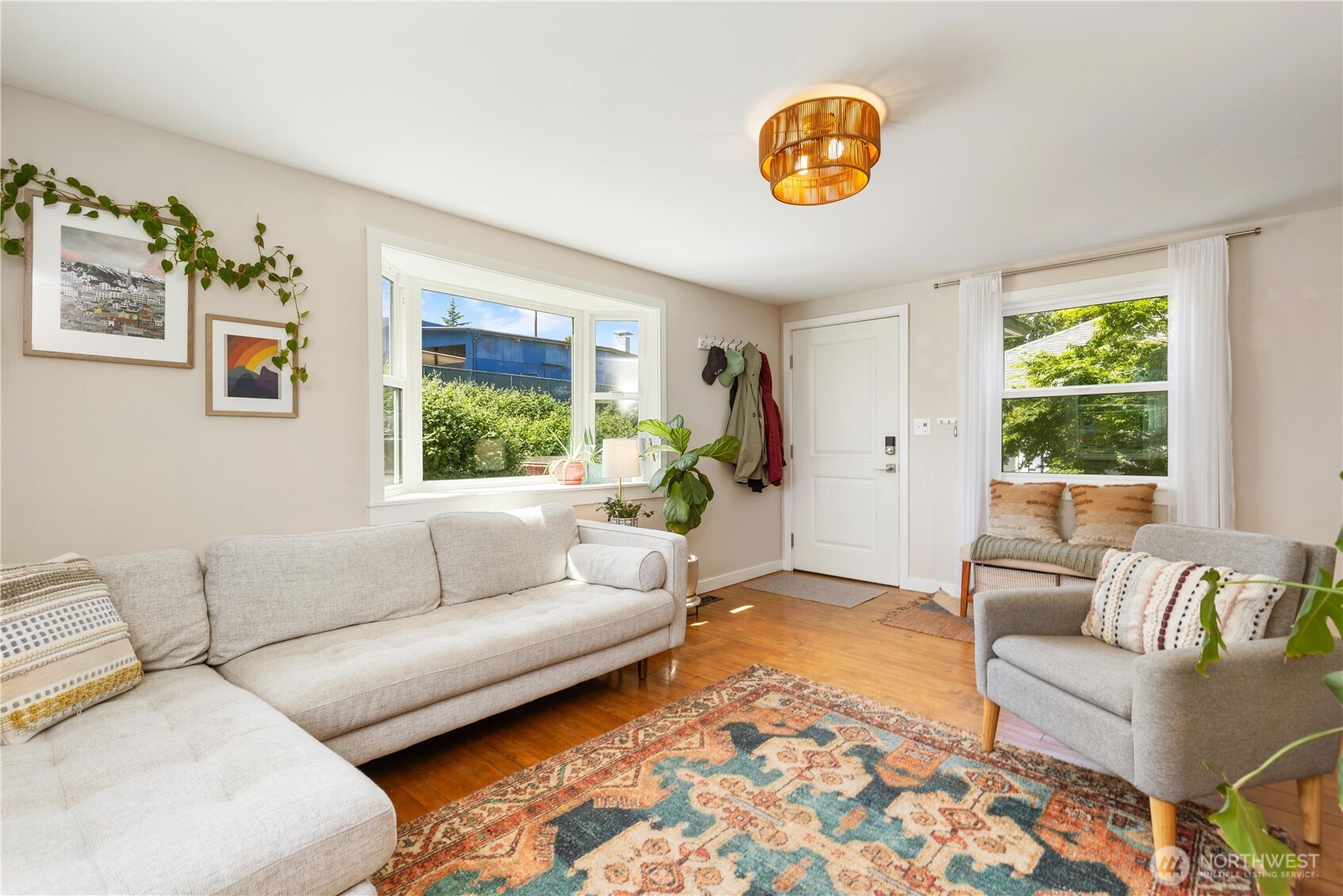 7708 35th Avenue S, Seattle, WA 98118