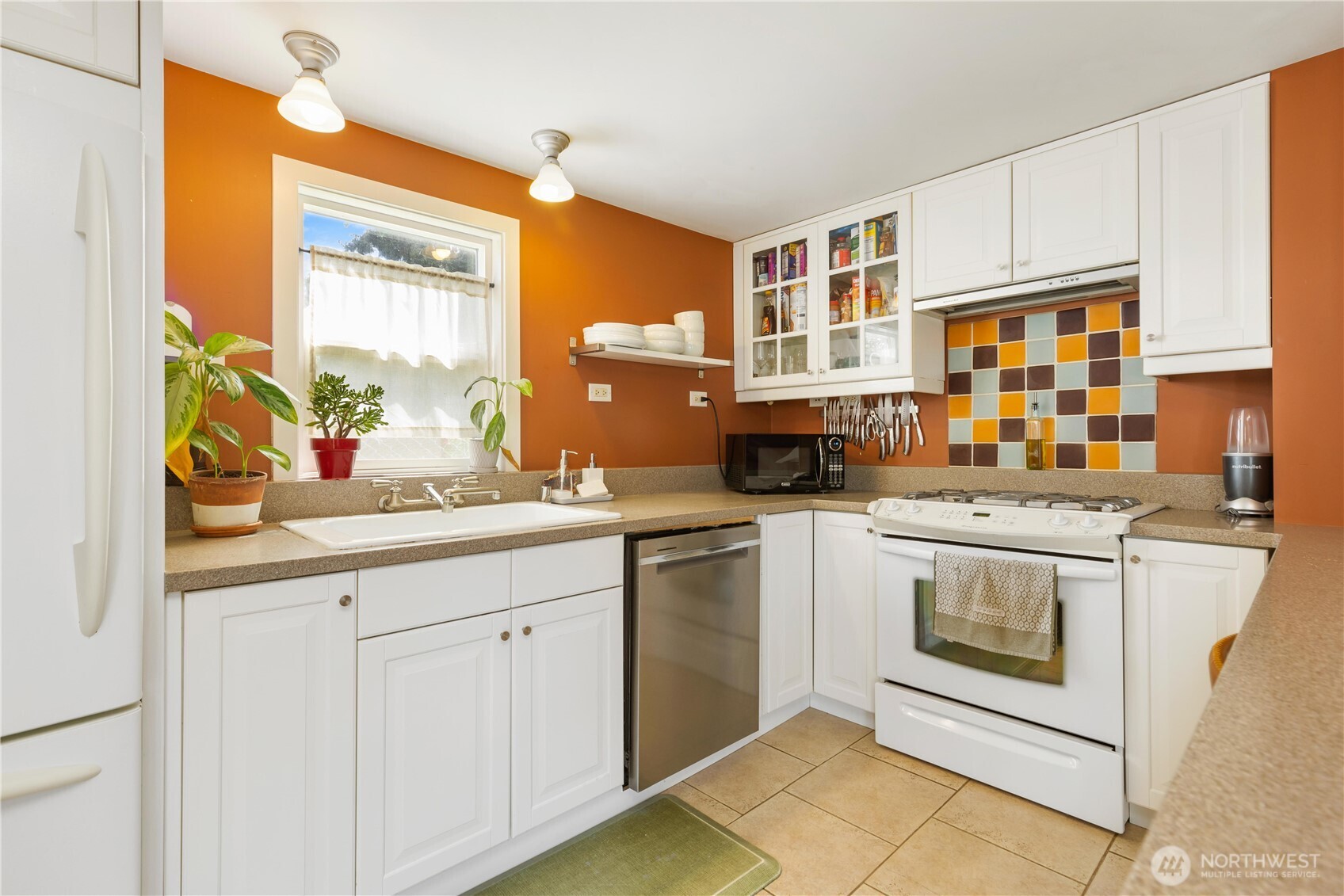 7708 35th Avenue S, Seattle, WA 98118