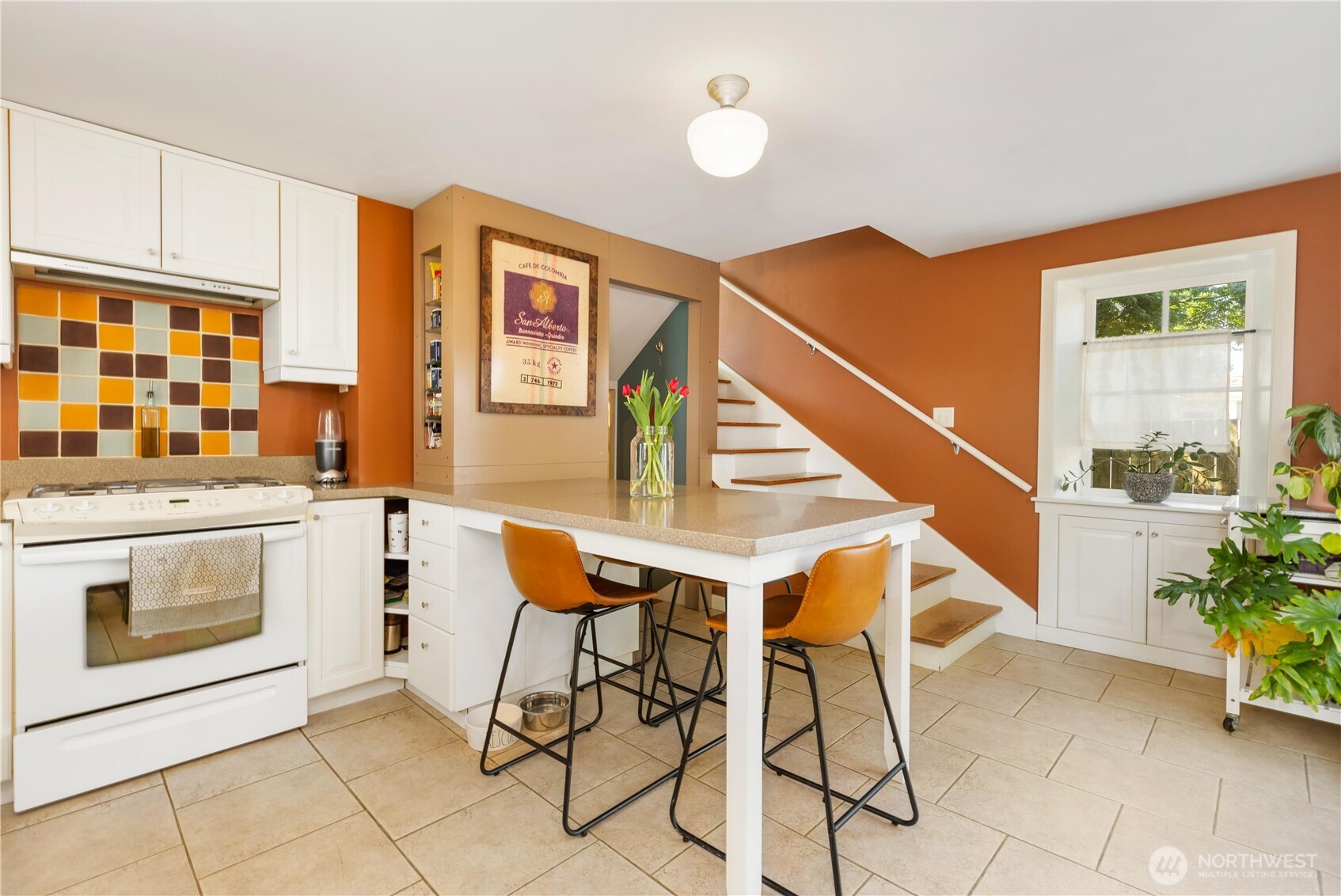 7708 35th Avenue S, Seattle, WA 98118