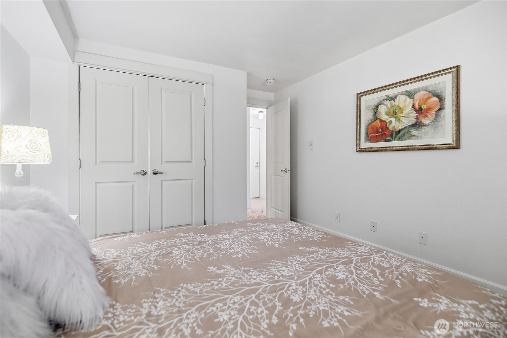 300 N 130th Street W #2205, Seattle, WA 98133