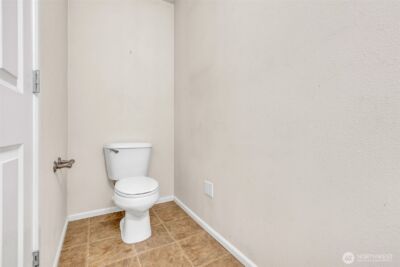 6048 Park Street E, Fife, WA 98424 - Photo 7