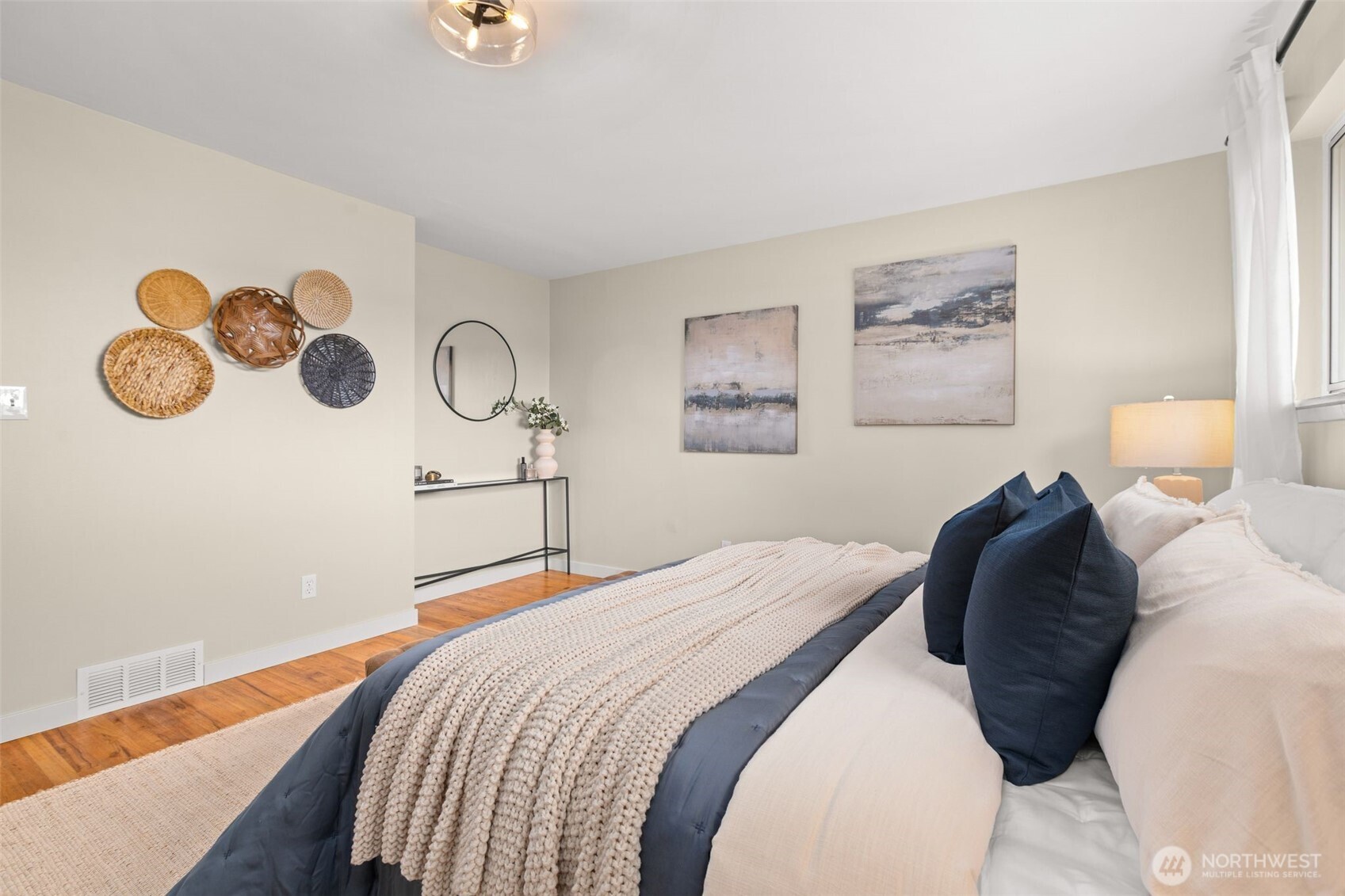 10417 17th Avenue SW, Seattle, WA 98146