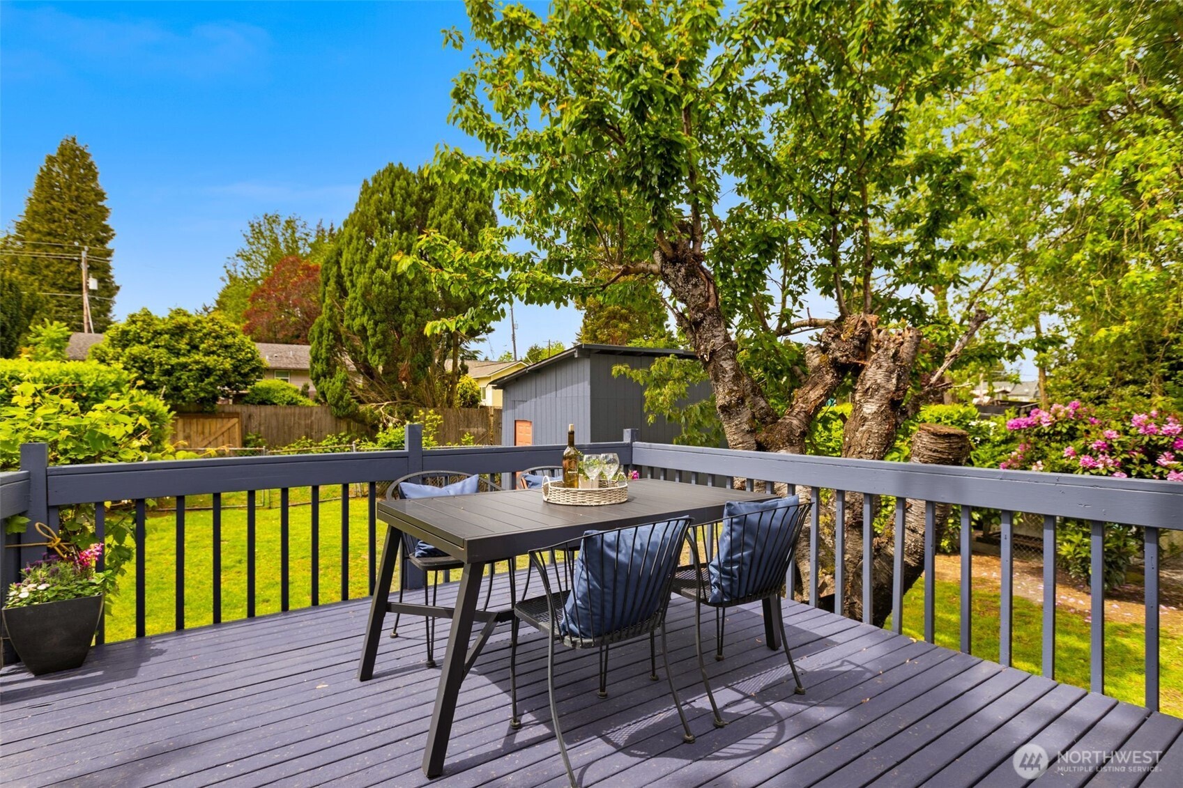 10417 17th Avenue SW, Seattle, WA 98146