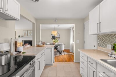 10417 17th Avenue SW, Seattle, WA 98146 - Photo 9