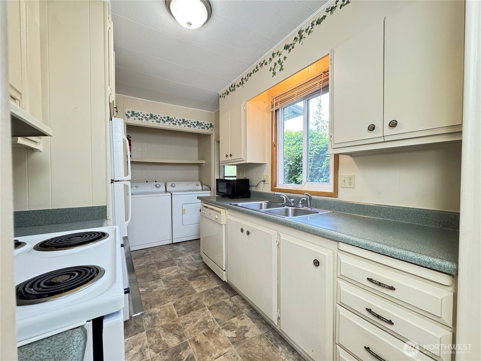 930 Trosper Rd SW #69, Tumwater, WA 98512