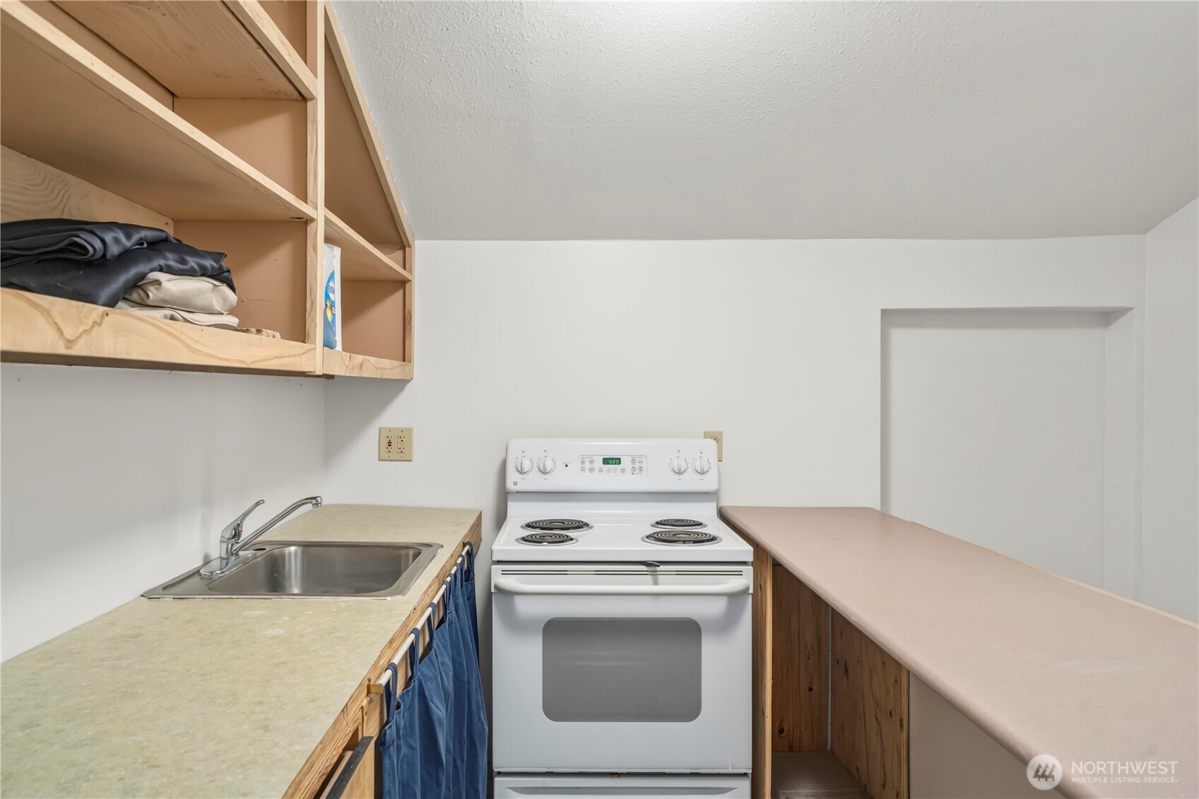 6832 101st Avenue SW, Olympia, WA 98512