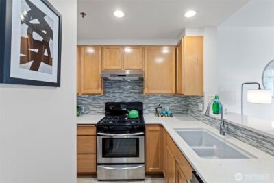 2801 1st Avenue #612, Seattle, WA 98121 - Photo 12