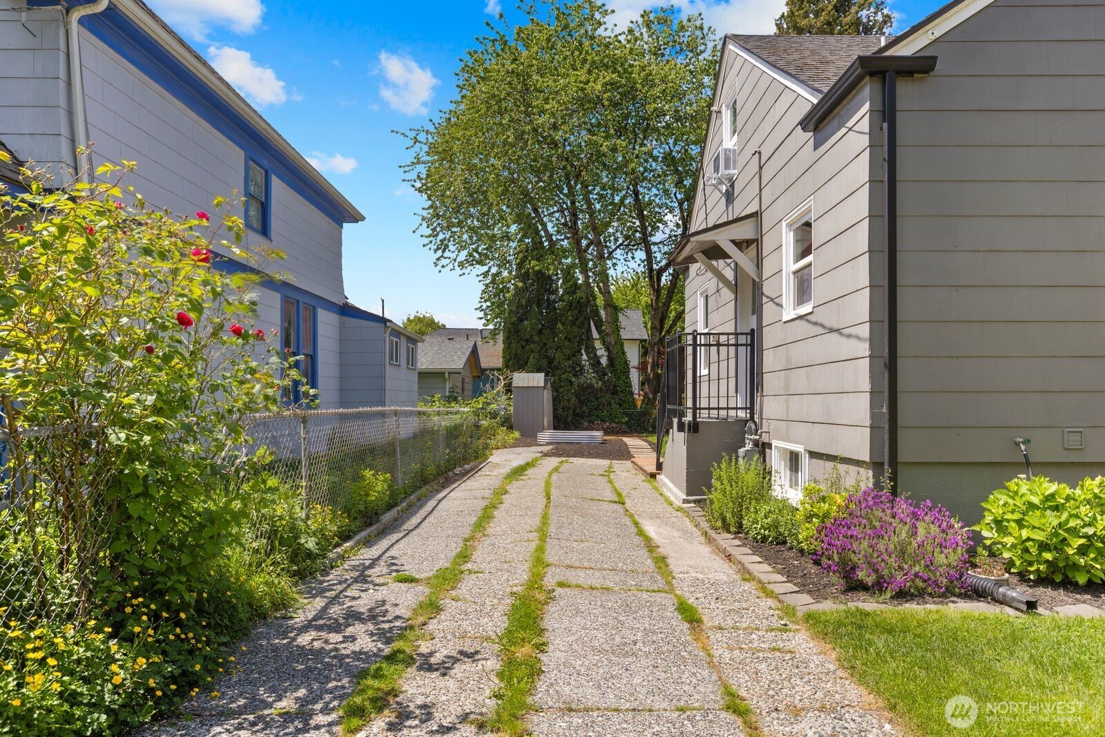 8111 10th Avenue S, Seattle, WA 98108