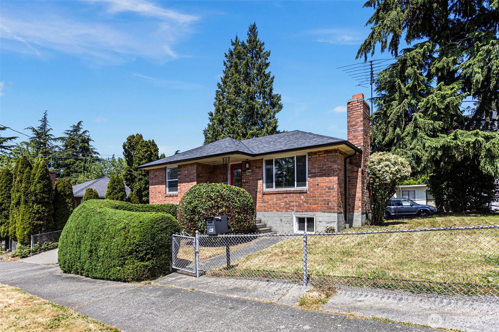 1210 S Lucile Street , Seattle, WA 98108