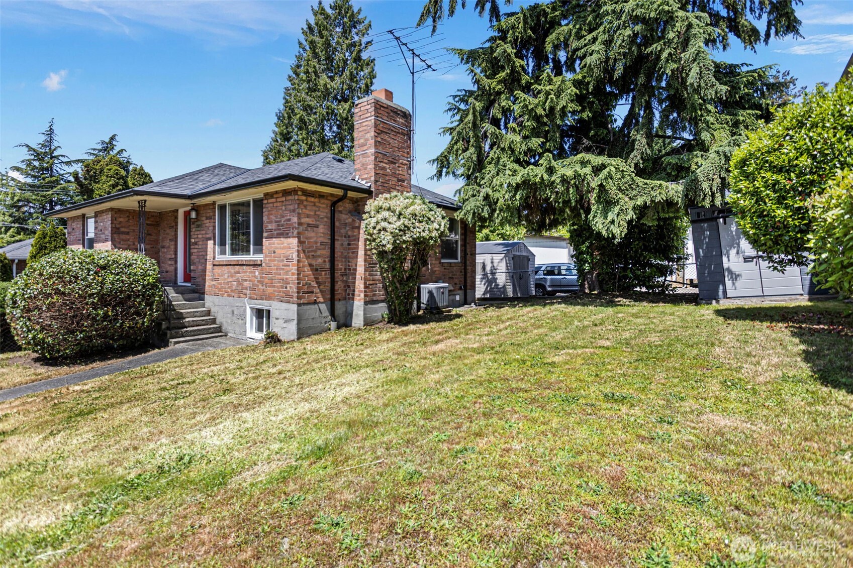 1210 S Lucile Street , Seattle, WA 98108
