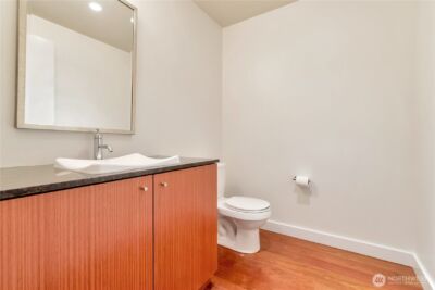 909 5th Ave #502, Seattle, WA 98104 - Photo 18