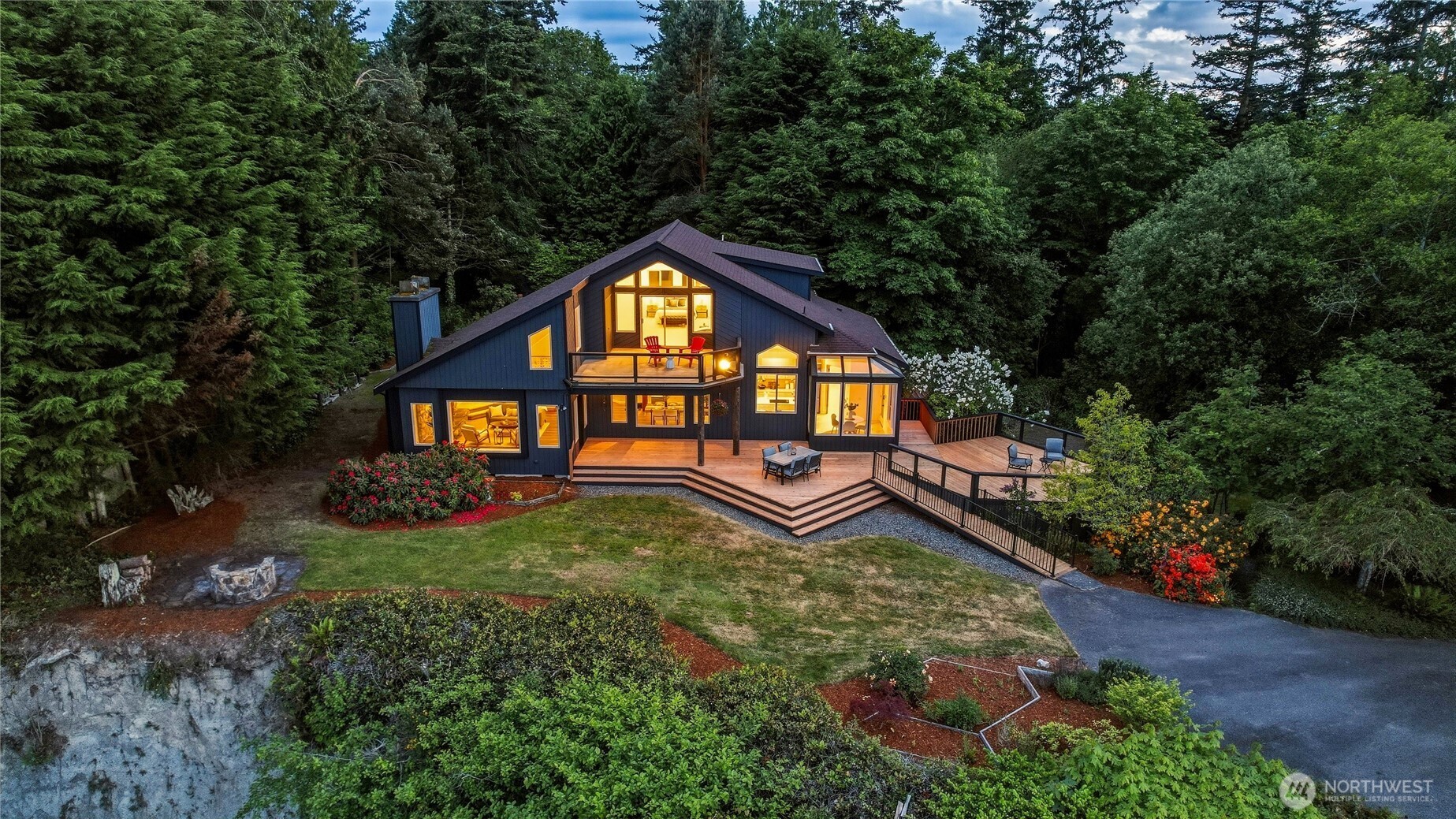 3996 NE Twin Spits Road , Hansville, WA 98340