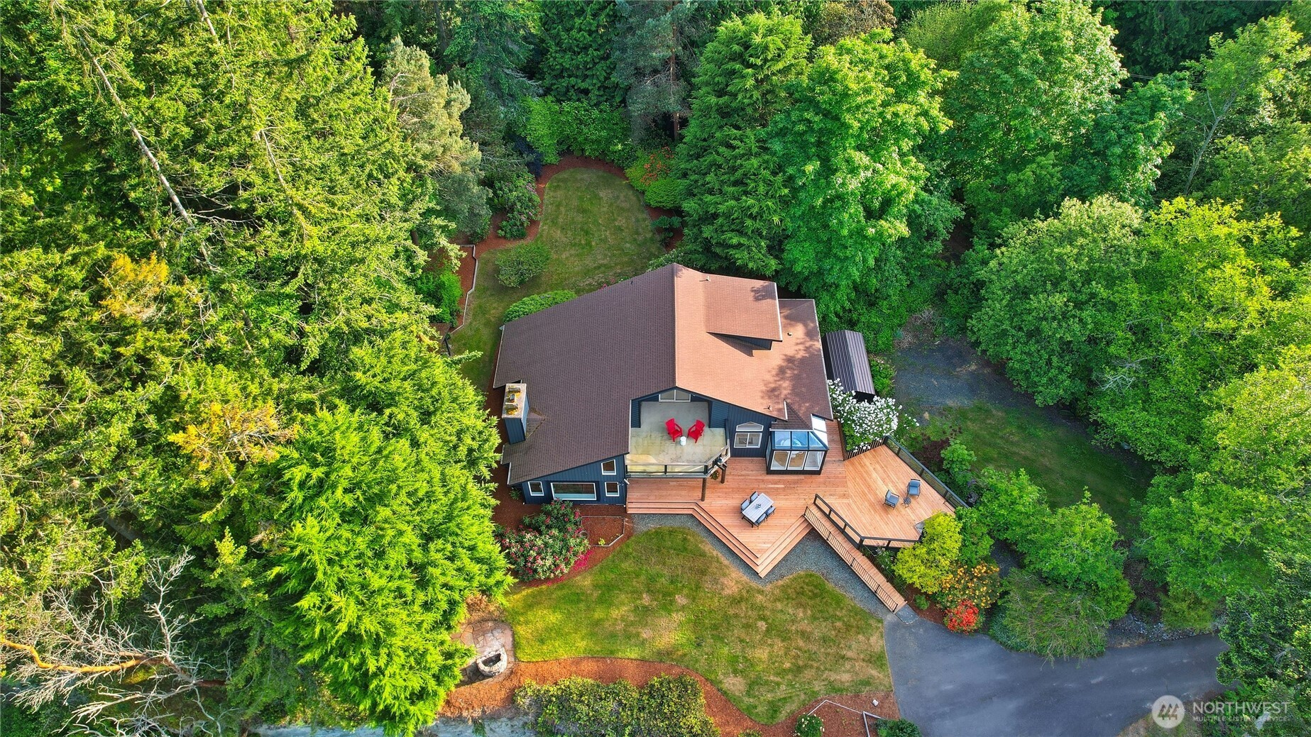 3996 NE Twin Spits Road , Hansville, WA 98340