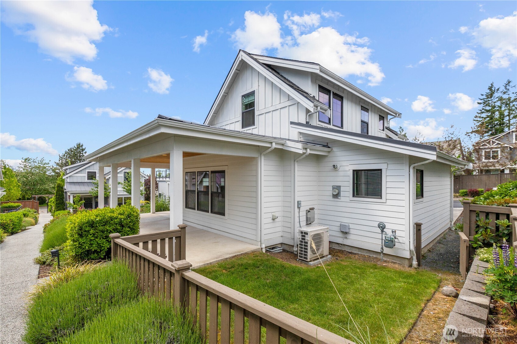 22729 SE 14th Court , Sammamish, WA 98075