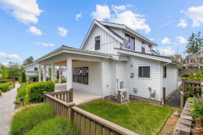 22729 SE 14th Court , Sammamish, WA 98075