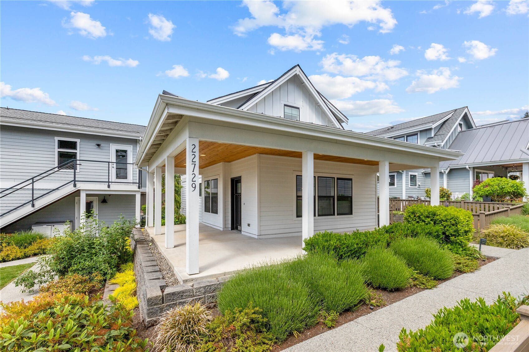 22729 SE 14th Court , Sammamish, WA 98075