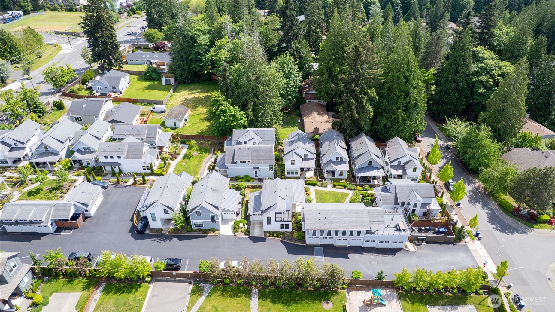 22729 SE 14th Court , Sammamish, WA 98075