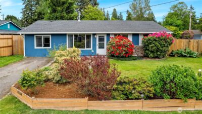 19164 Karl Place NE, Poulsbo, WA 98370 - Photo 2