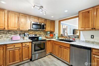 19164 Karl Place NE, Poulsbo, WA 98370 - Photo 9