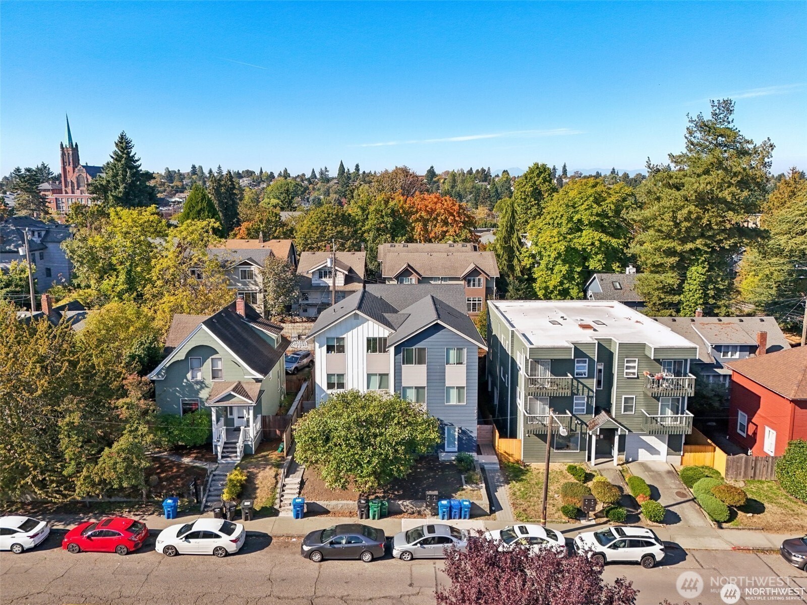 5257 Brooklyn Avenue NE, Seattle, WA 98105
