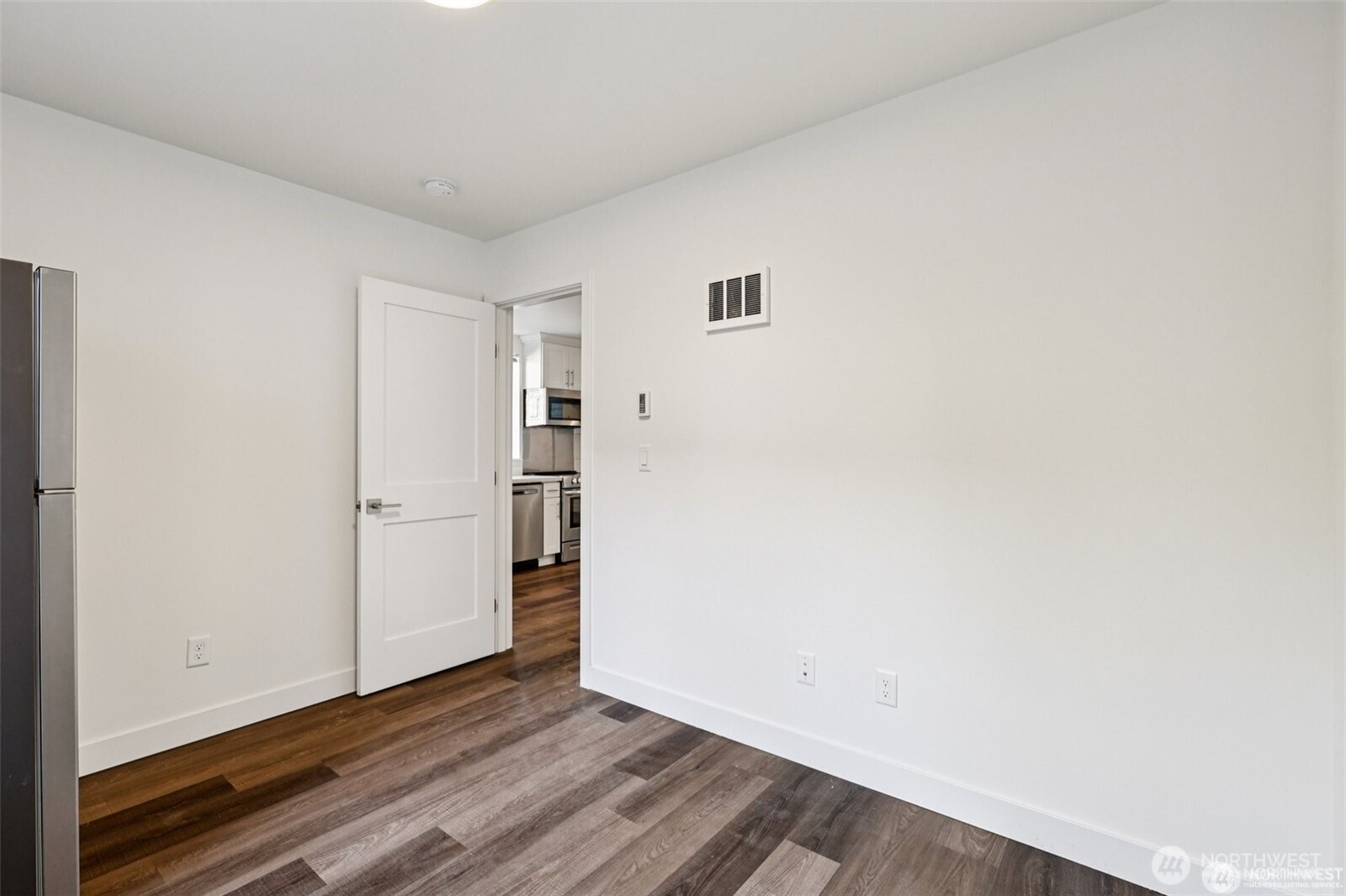 5257 Brooklyn Avenue NE, Seattle, WA 98105