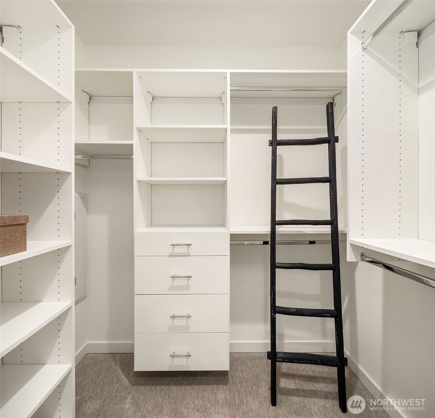 974 NW 54th Street , Seattle, WA 98107