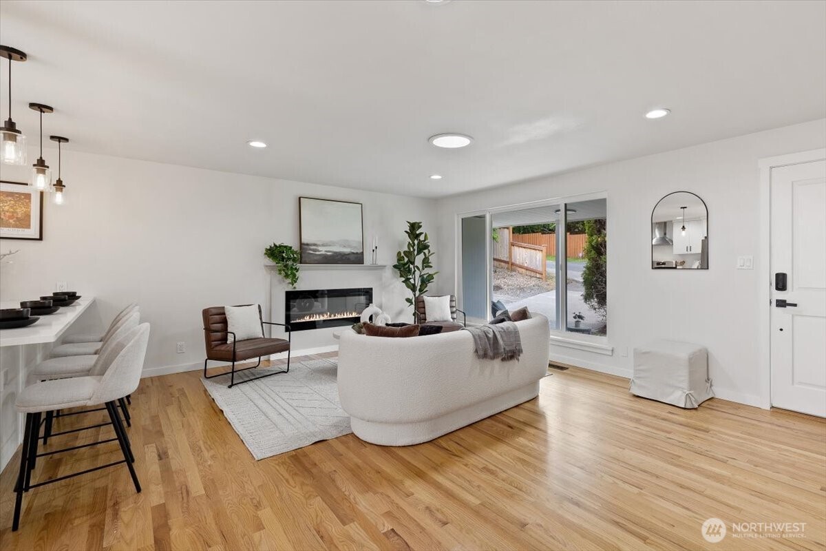 2701 NE 110th Street #A, Seattle, WA 98125