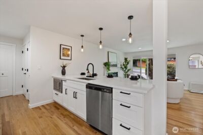 2701 NE 110th Street #A, Seattle, WA 98125 - Photo 10