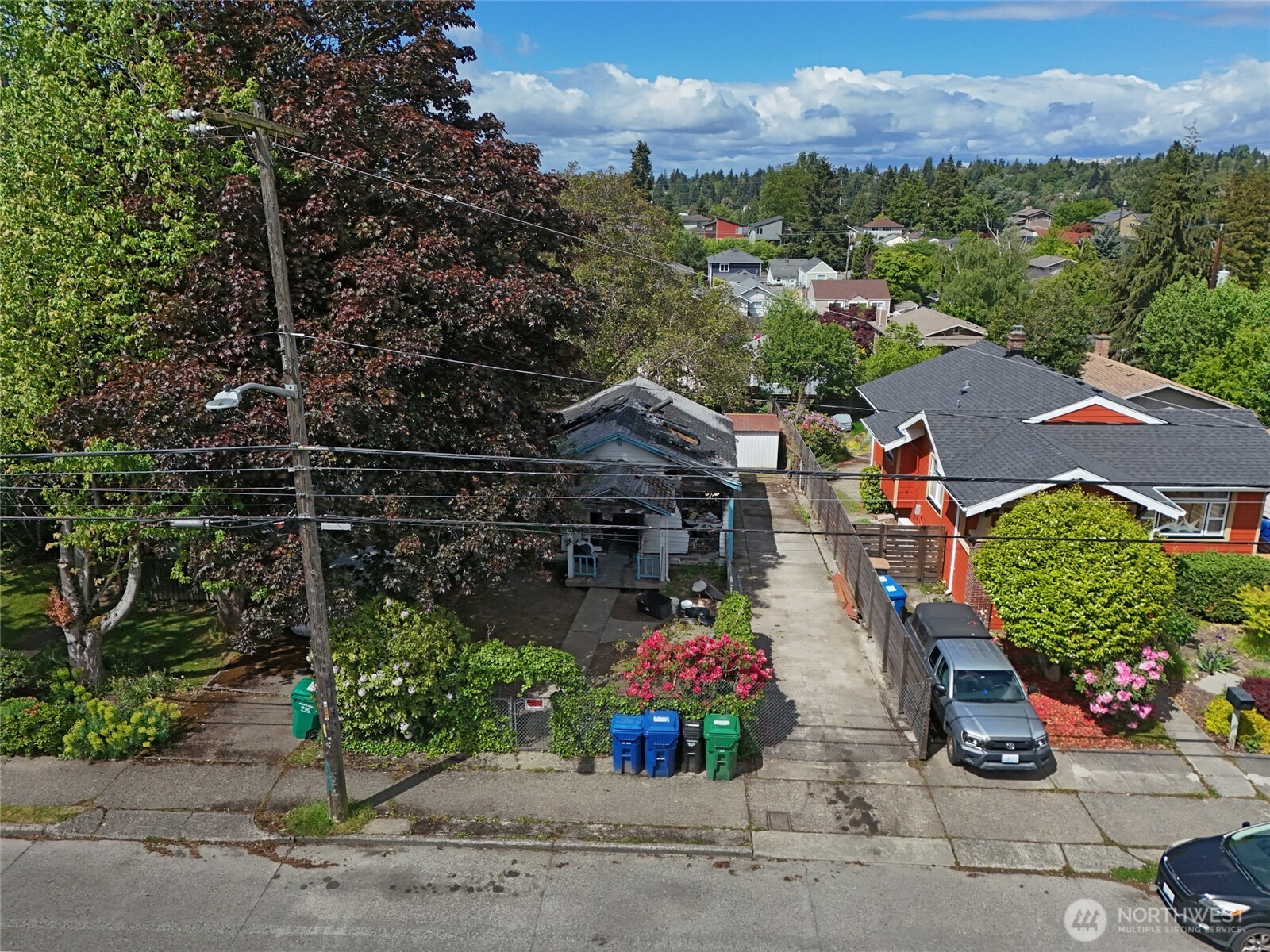 8145 16th Avenue SW, Seattle, WA 98106