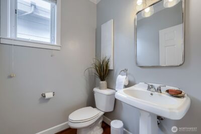 721 N 79th Street , Seattle, WA 98103 - Photo 12