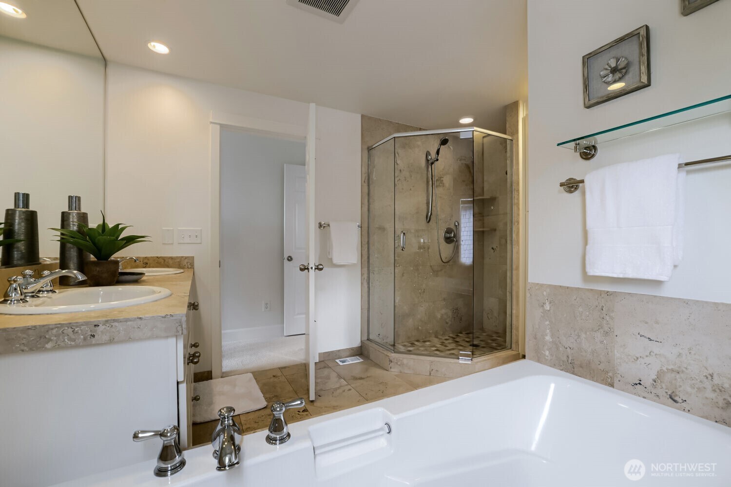 721 N 79th Street , Seattle, WA 98103